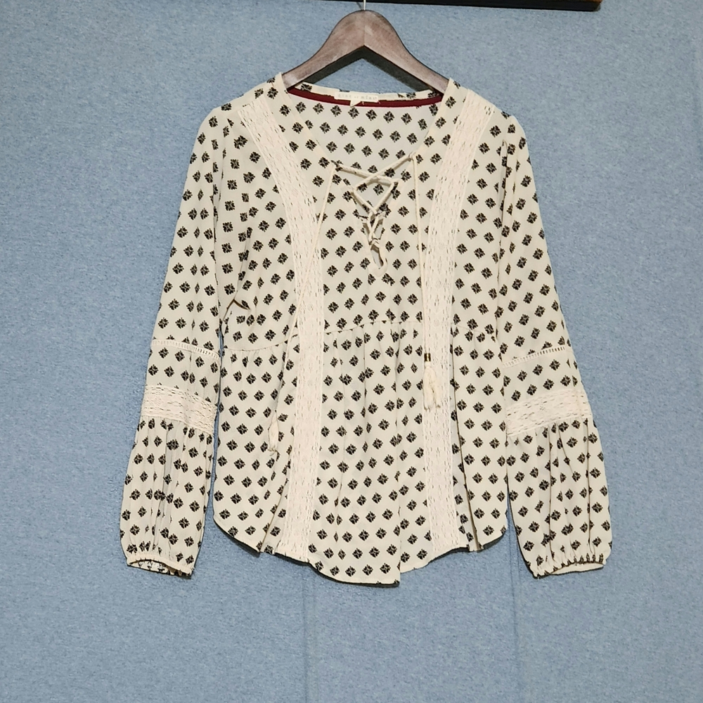 Hint of Mint Cream and Black Patterned Tunic